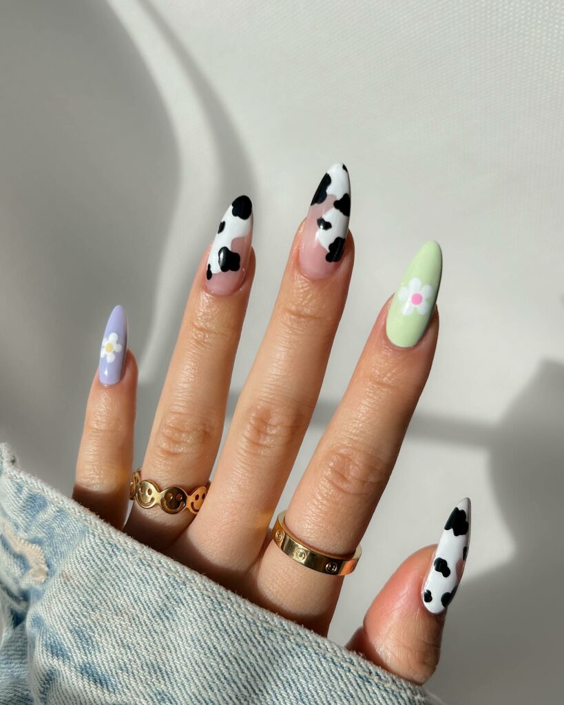 Mesmerizing Galaxy Nail Designs to Try in 2024 π 38 Black and Pastel Nails