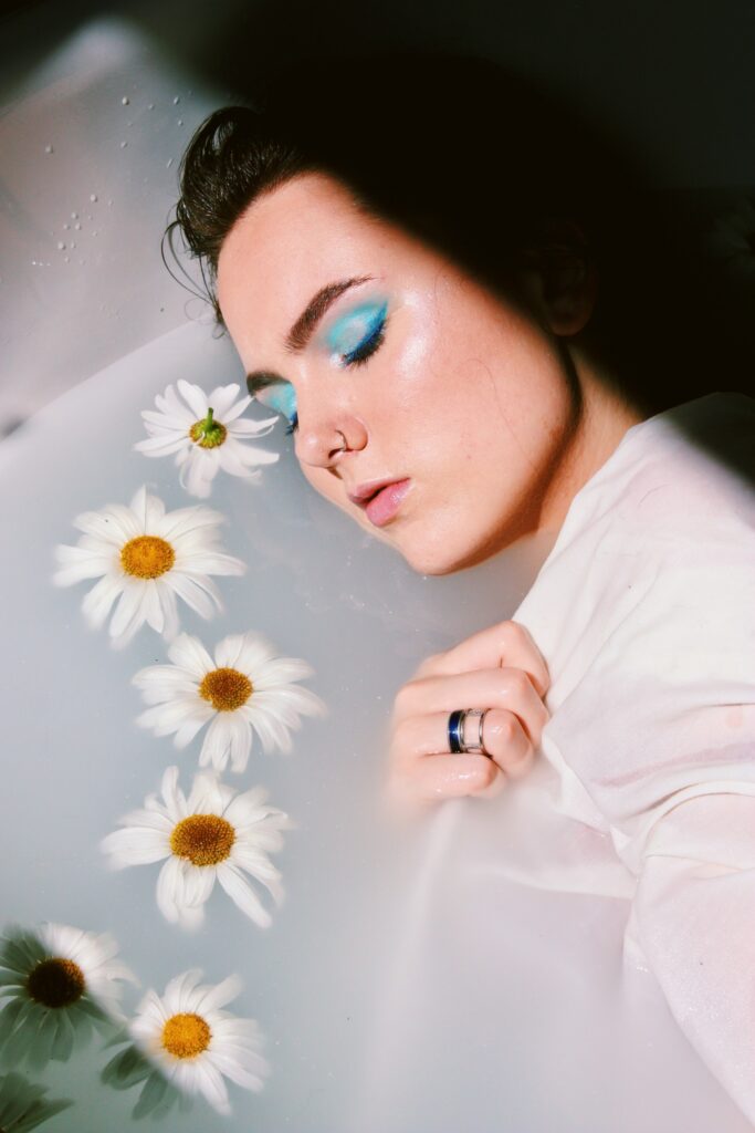 Amazing Makeup Styles You Need To Try In 2024 34 Blue Makeup