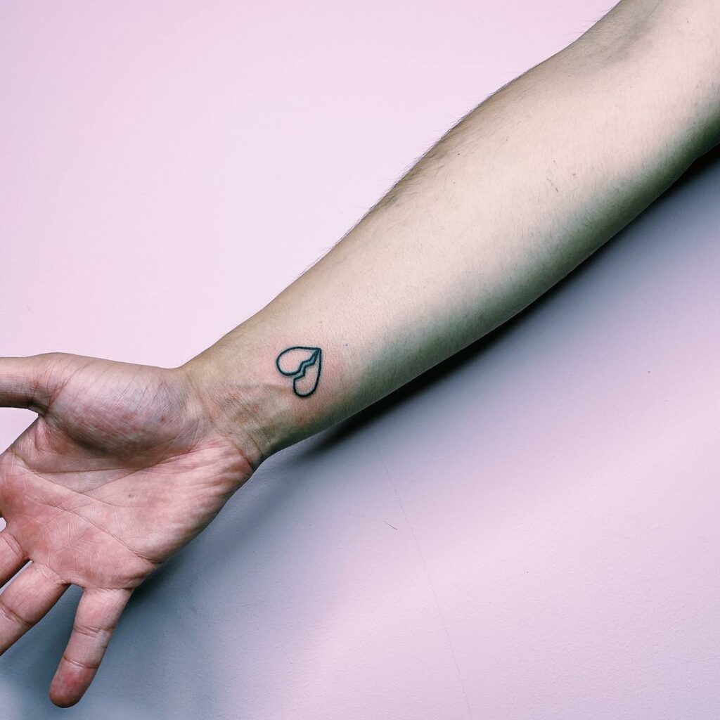 11+ Wrist Heart Tattoo Ideas That Will Blow Your Mind! 12 Broken Heart Wrist Tattoo