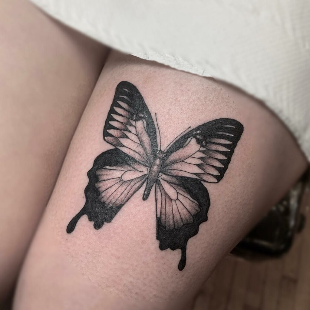 10+ Above The Knee Tattoo Ideas That Will Blow Your Mind! 12 Butterfly Above The Knee Tattoo