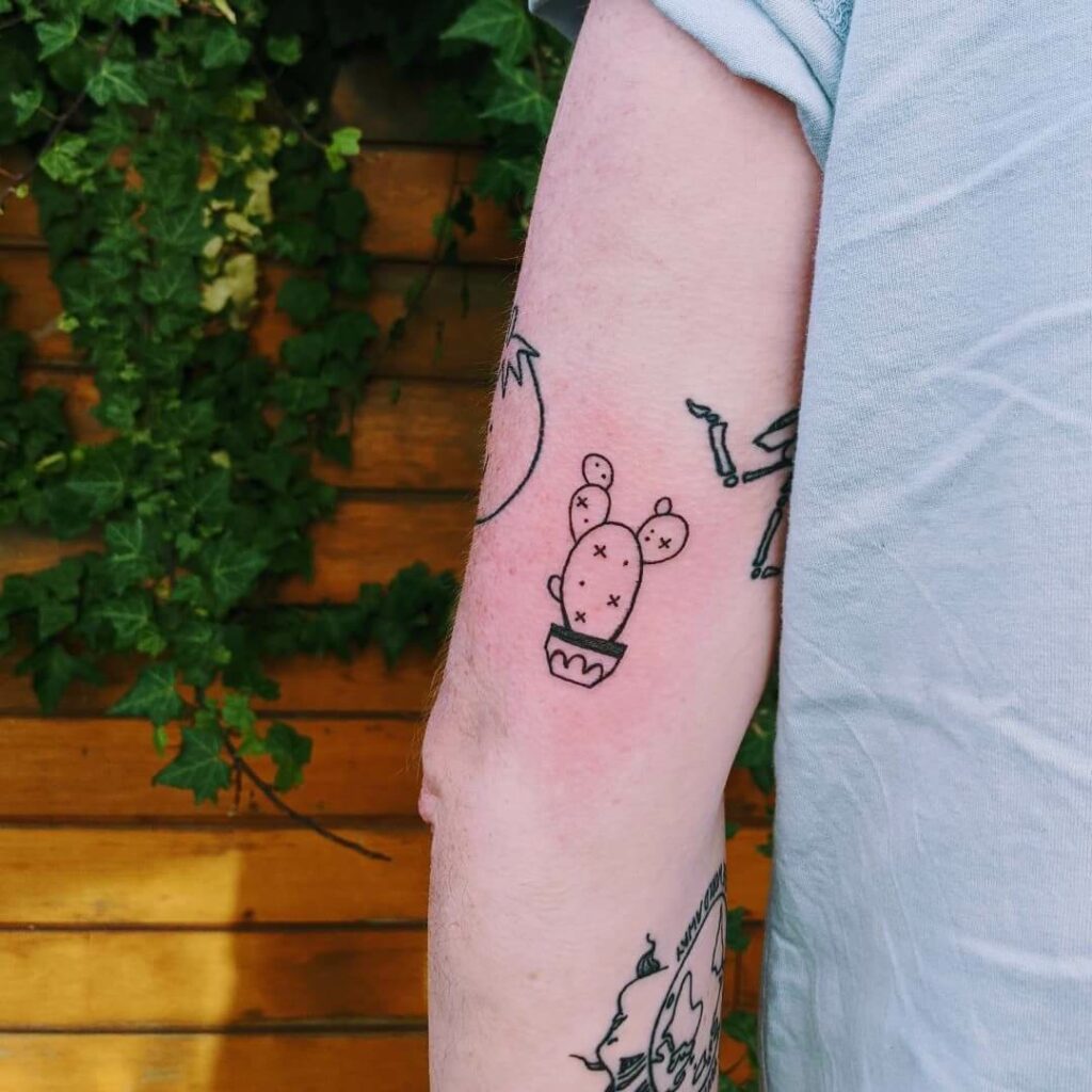 11+ Minimalist Succulent Tattoo Ideas That Will Blow Your Mind! 16 Cactus Tattoo