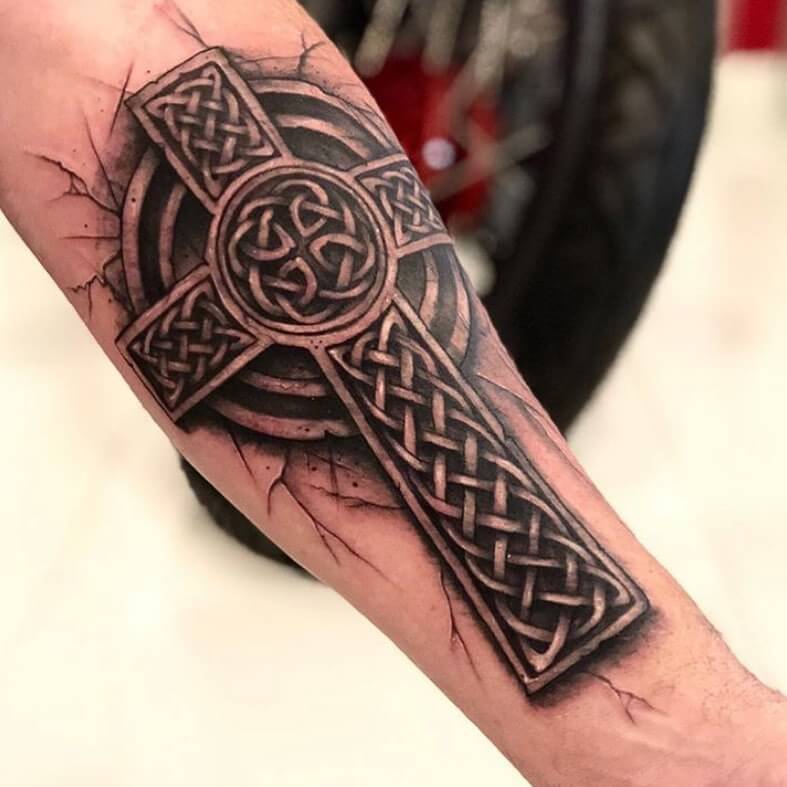 11+ Irish American Tattoo Ideas That Will Blow Your Mind! 14 Celtic Cross Irish Tattoos