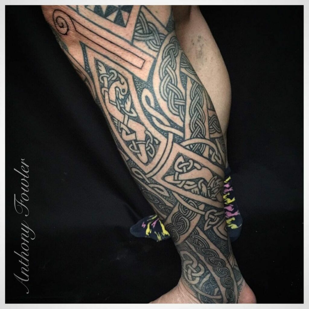 10+ Dragon Tattoo Ideas You'll Have To See To Believe! 16 Celtic Dragon Leg Tattoo Ideas