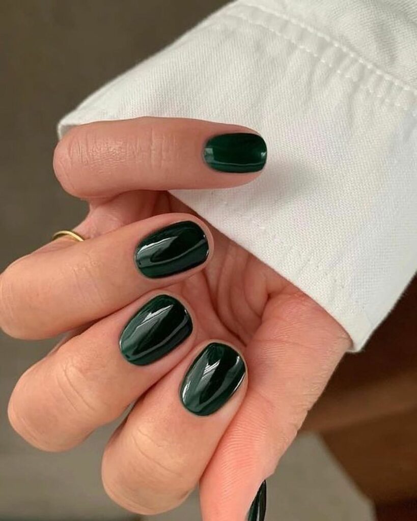 Fall in Love with 57 Short Fall Nail Designs in 2024 25 Emerald Elegance on Chic Green Short Fall Nails
