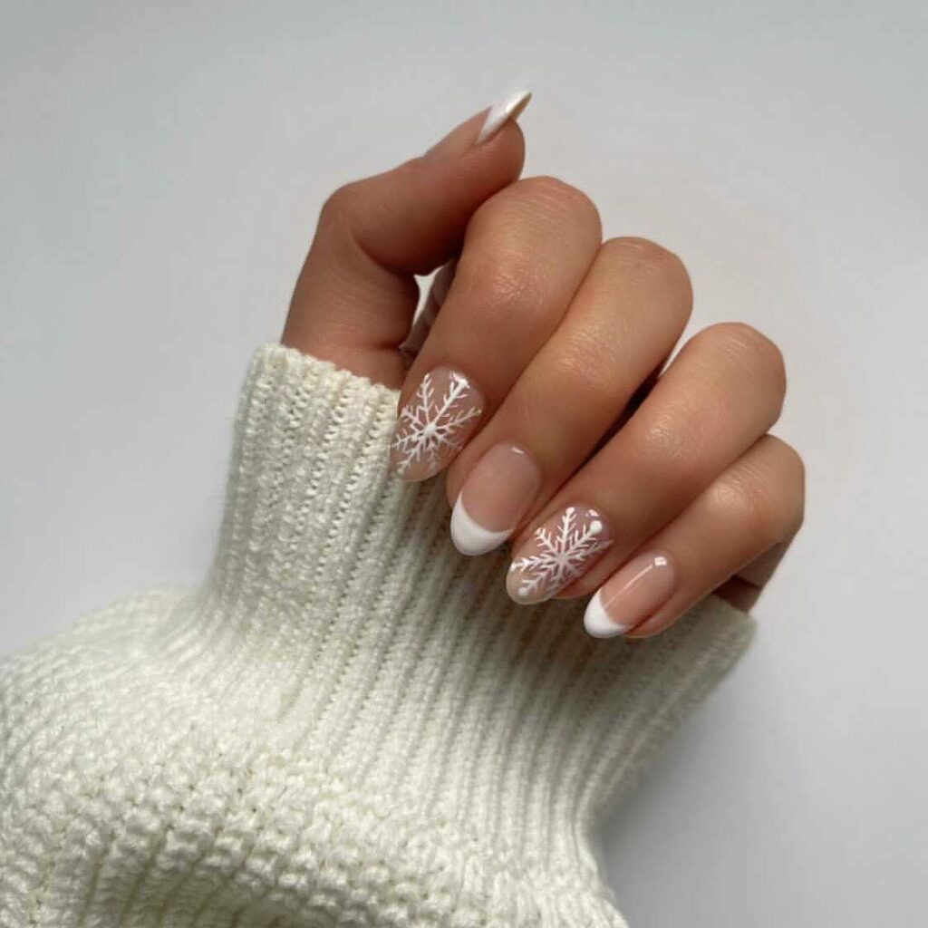 Celebrate with 33 Short Christmas Nail Ideas in 2024 20 Snowflakes Short Christmas Nails