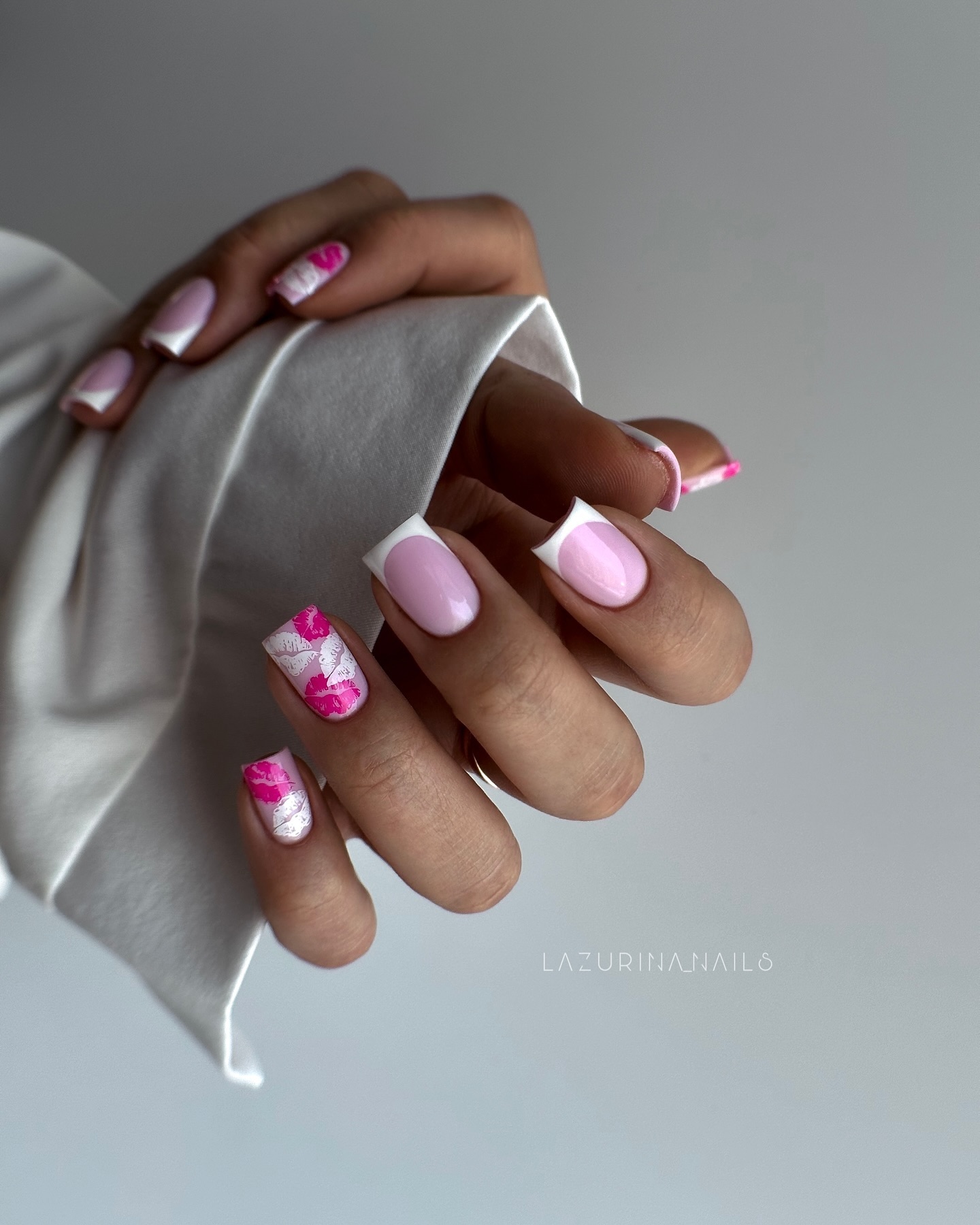 30 LATEST GREEN NAIL DESIGNS TO TRY TODAY ✨ 32 Chic Pink and White Abstract Nail Art