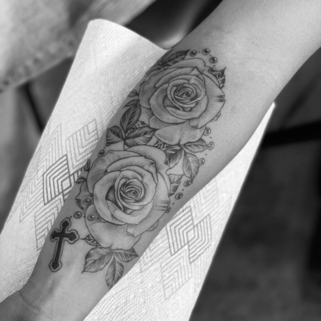 12+ Hand Rosary Tattoo Ideas To Inspire You 17 Christian Faith Roses And Holy Rosary Tattoo Design