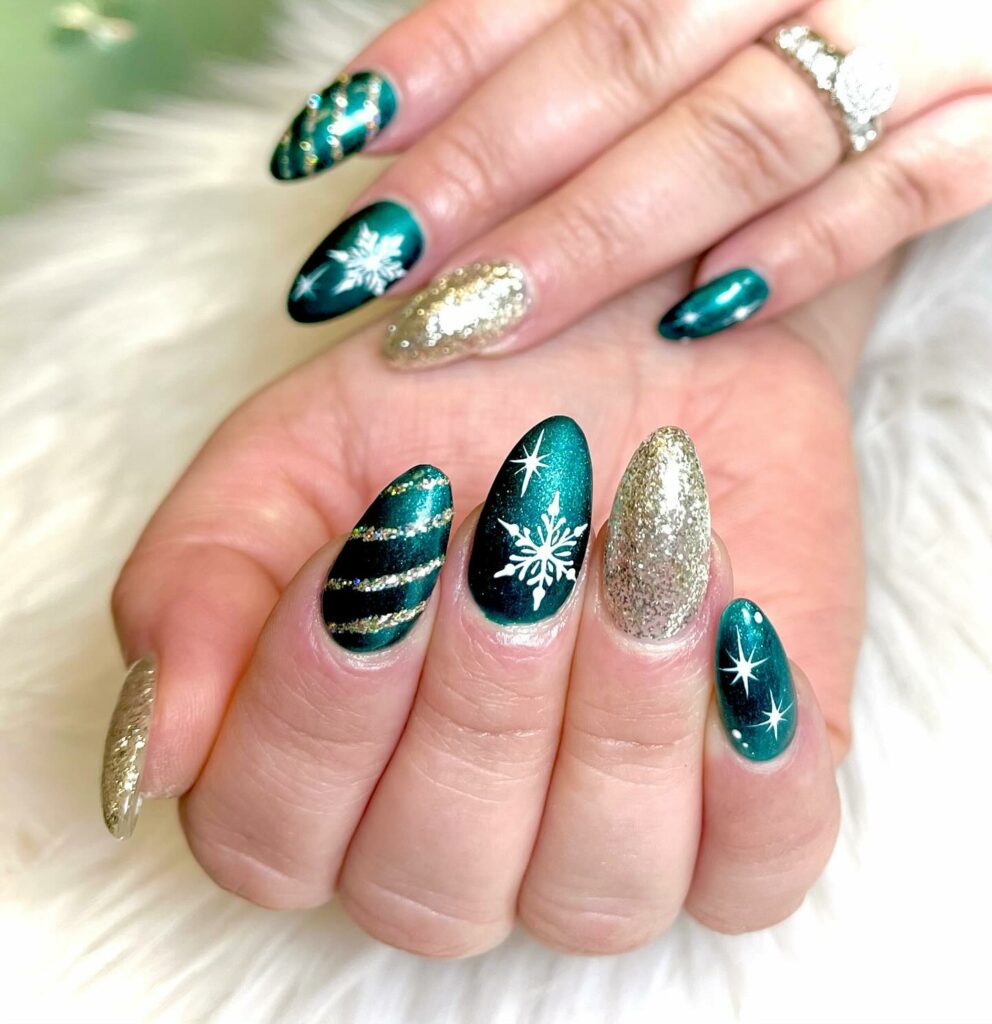 33 Latest Emerald Green and Gold Nail Ideas To Try In 2024! 25 Festive Emerald Green and Gold Nails