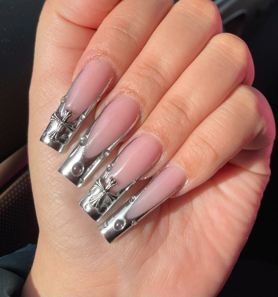 20 Chrome French Manicures to Try in 2024 26 Chrome French Nails Elevated