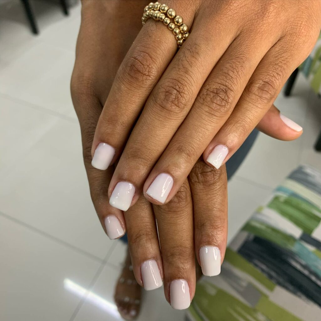 Discover 40 Short White Nail Designs for 2024 20 Clear short white nails