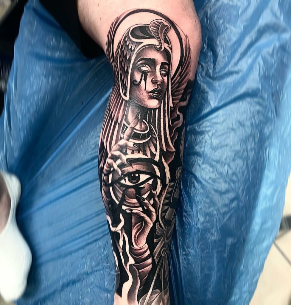 11+ Women's Eye Of Horus Tattoo Ideas That Will Blow Your Mind! 14 Cleopatra Tattoo