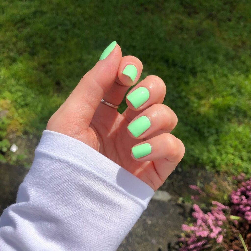 30 Latest Mint Green Nail Ideas To Try Today! 35 Velvety Creamy Pastel Mint Green Nails