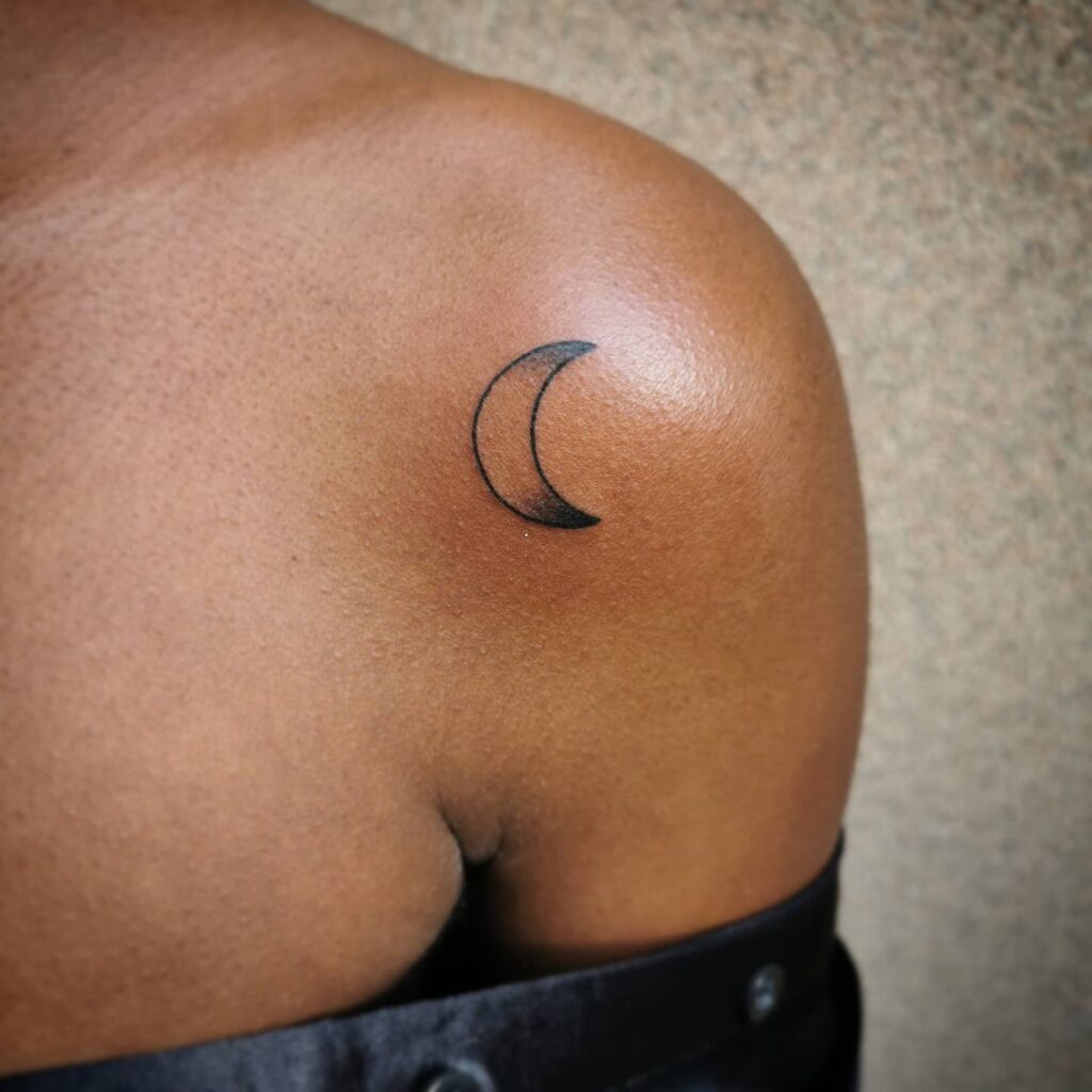 11+ Outline Tattoo Drawings Ideas That Will Blow Your Mind! 19 Crescent Moon Outline Tattoos