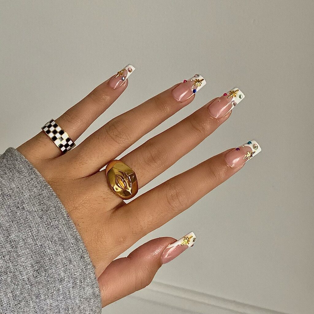 29 Vacation Nail Designs To Try In 2024 34 Crystal Accents Vacation Nails: Sparkling Memories