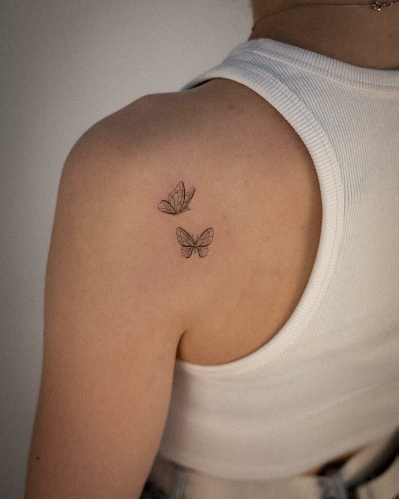 20+ Aged Fine Line Tattoos That Will Blow Your Mind 15 Cute Fine Line Creature Tattoo