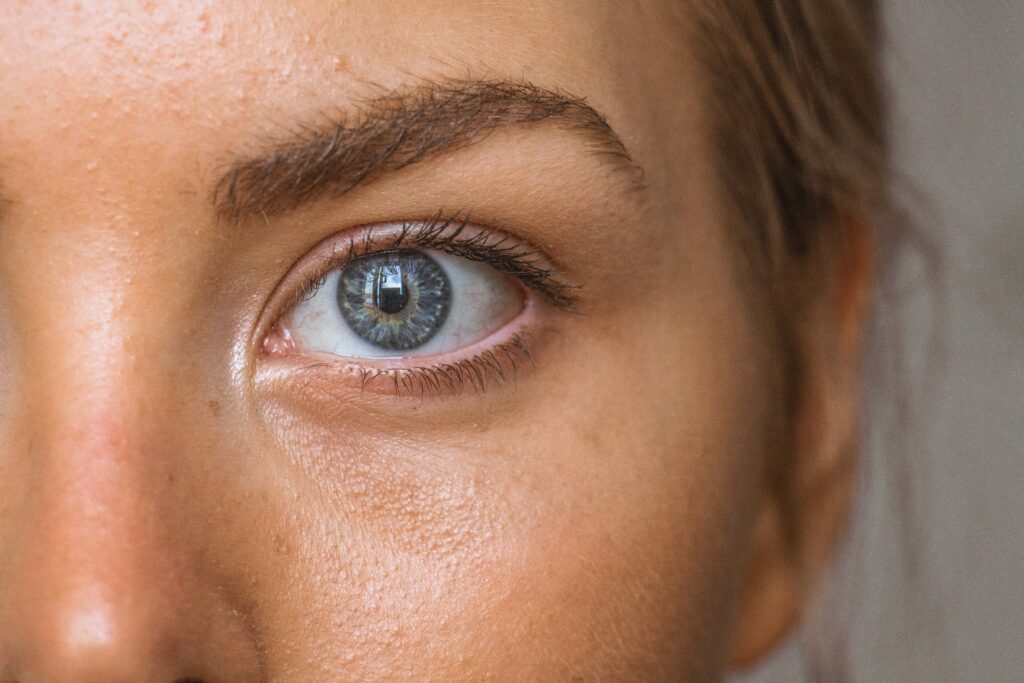 Unlock the Secret to Optimal Skincare: Mastering the Art of Applying Products on Damp Skin 13 Damp Skin