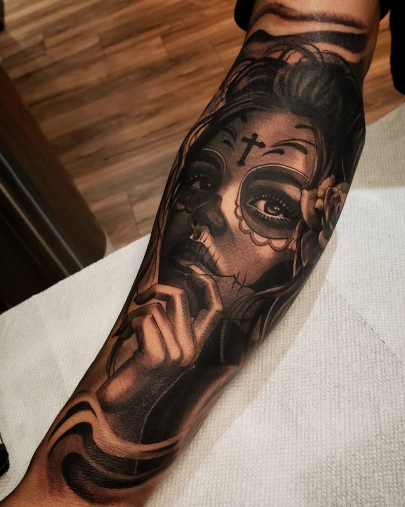 11+ Skeleton Face Hand Tattoo Ideas That Will Blow Your Mind! 20 Day of the Dead Skeleton Face Hand Tattoo