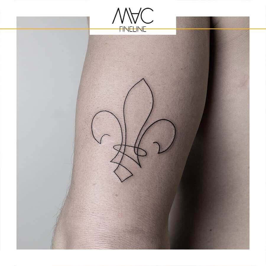 12+ Girly Fleur De Lis Tattoo Ideas To Inspire You! 11 Delicate Line Work Fleur De Lis Tattoo