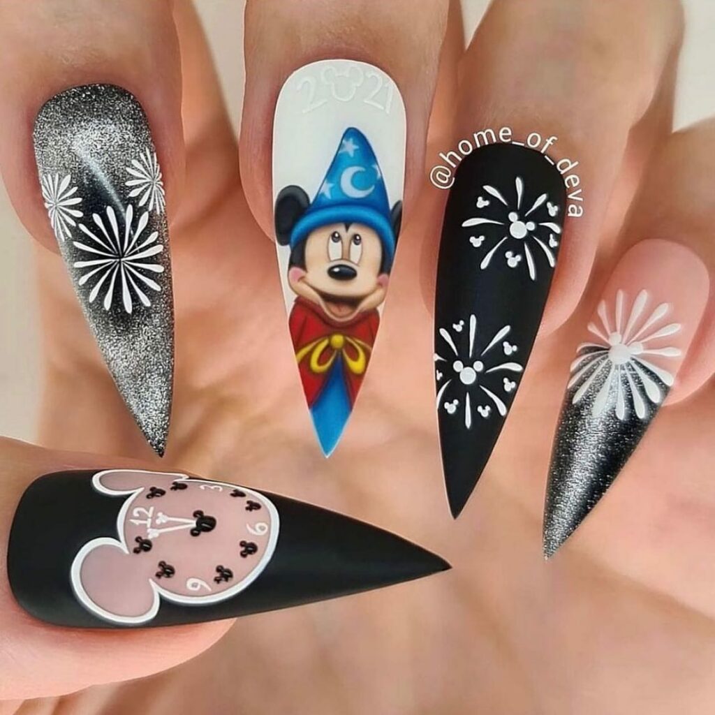 50 Latest Disney Nails Ideas To Try In 2024! 16 Mickey Mouse Inspired Disney Nails