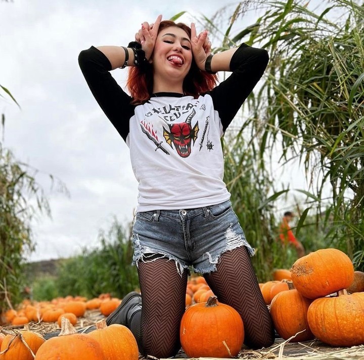 22 Amazing Halloween Costumes For Teenage Girls That You’ll Love 24 Eddie Munson