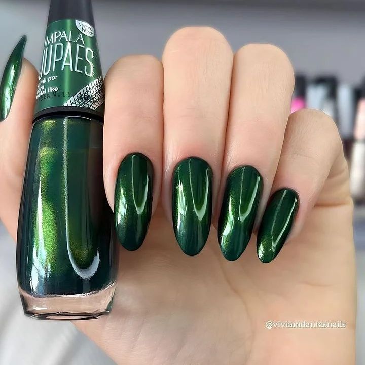 20 Latest Green Nail Designs To Try Today ✨ 15 Elegant Dark Green Almond Nails