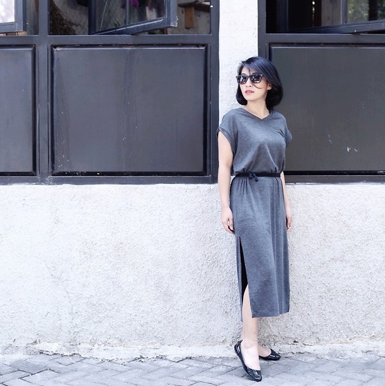 11 Best Shoes To Wear With A Maxi Dress In 2024 16 FLAT SHOES TO WEAR WITH MAXI DRESS