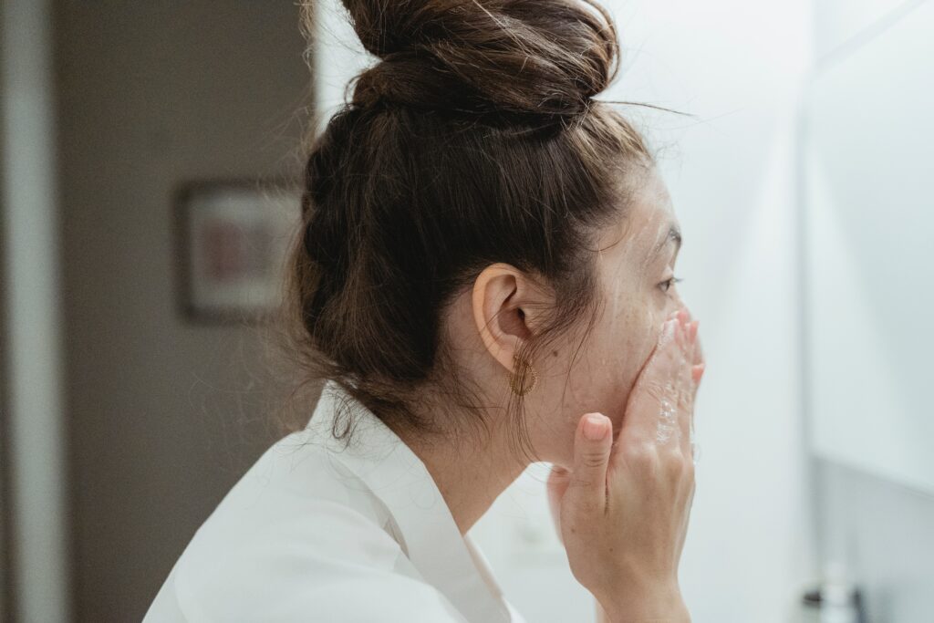 Is it Safe to Use Body Wash for Facial Cleansing? 12 Face Wash
