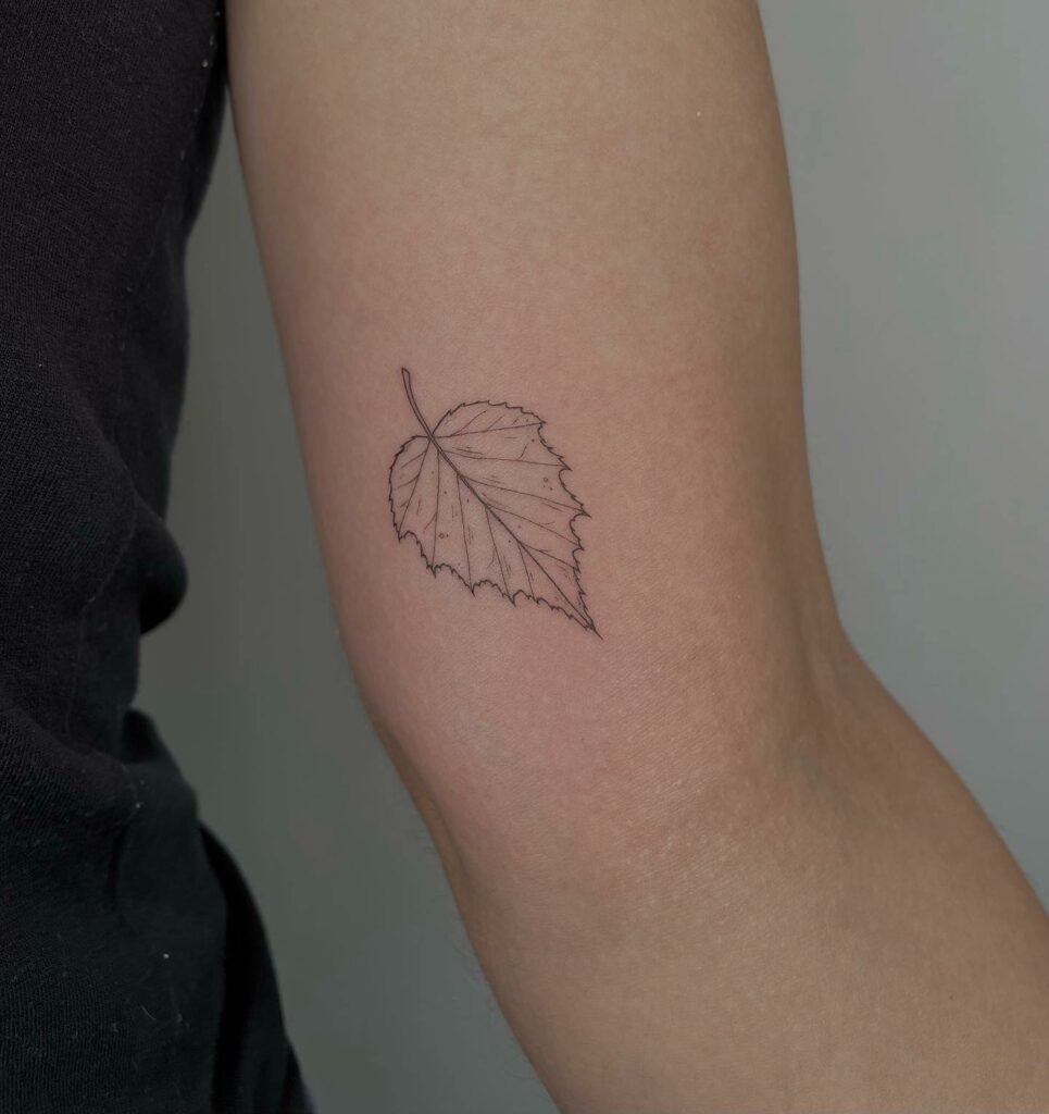 20+ Aged Fine Line Tattoos That Will Blow Your Mind 11 Fine Line Leaf Tattoo