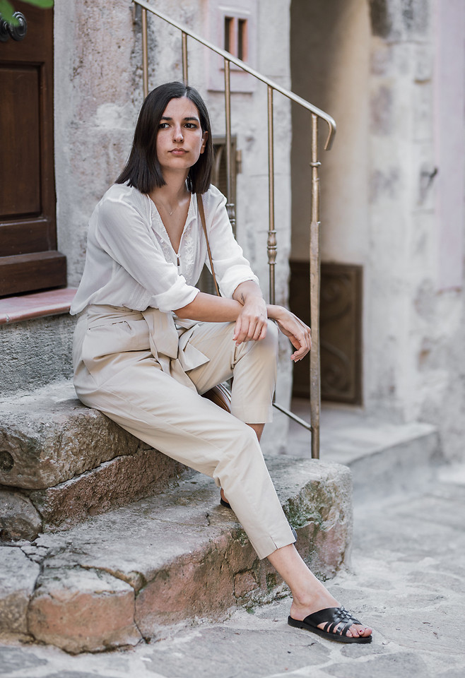 10 Stylish Shoe Options for Linen Pants in 2024 12 Flatform Sandals