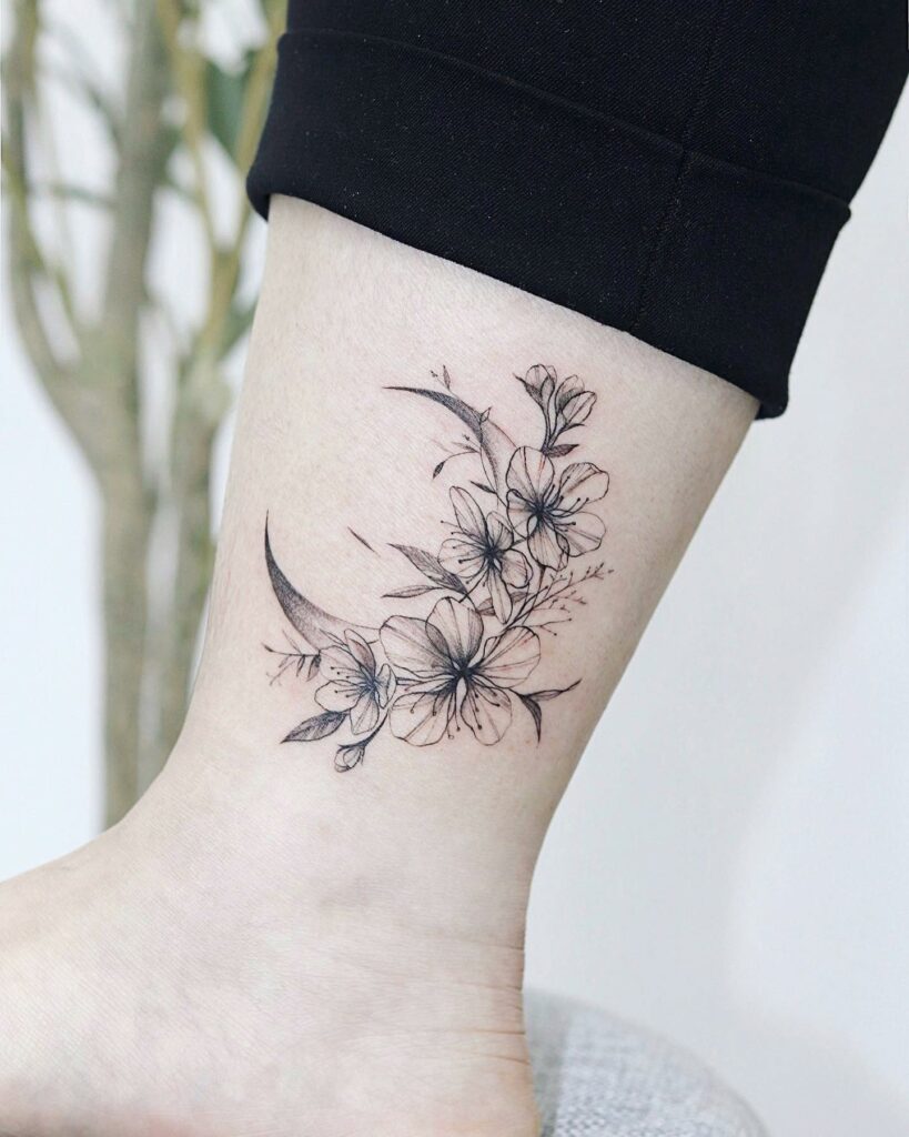 12+ Moon with Flowers Tattoo Ideas To Inspire You! 11 Floral Moon Tattoo