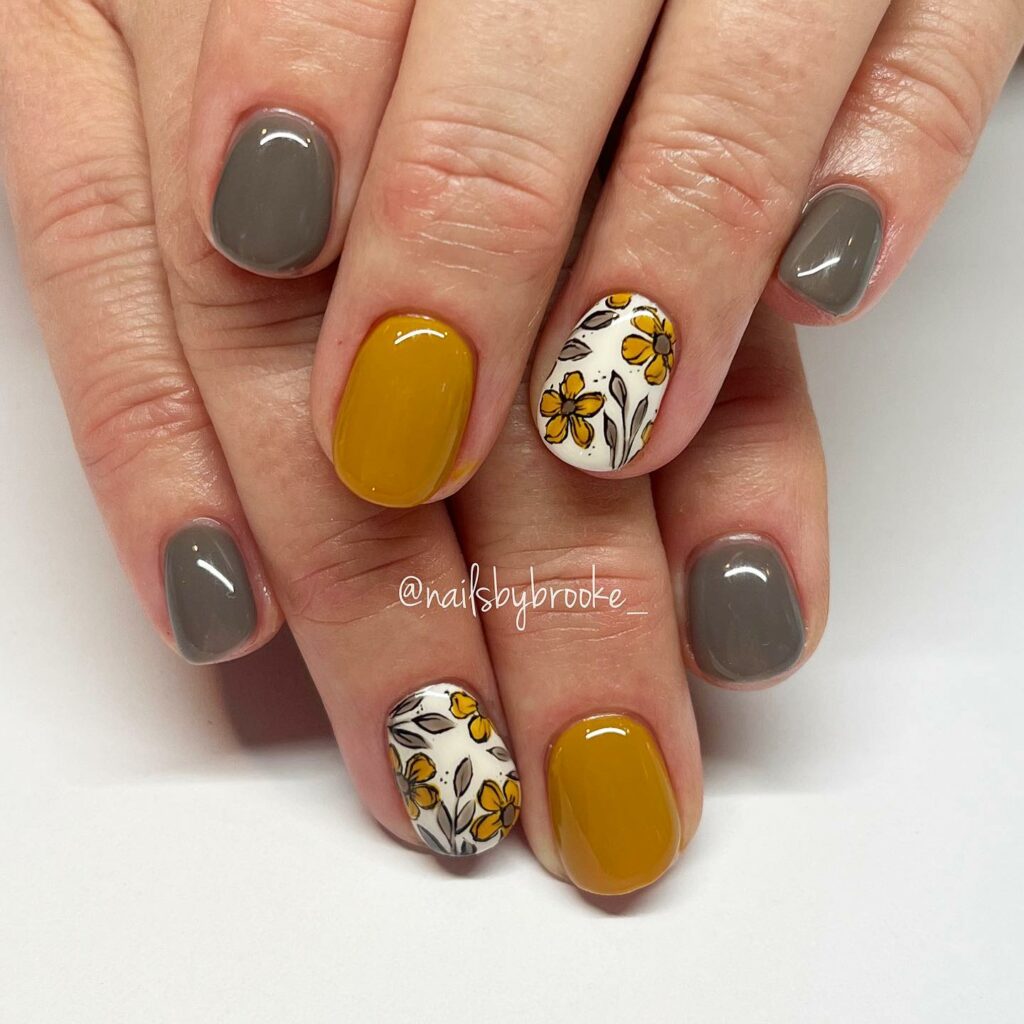 Fall in Love with 57 Short Fall Nail Designs in 2024 42 Florals Short Fall Nails