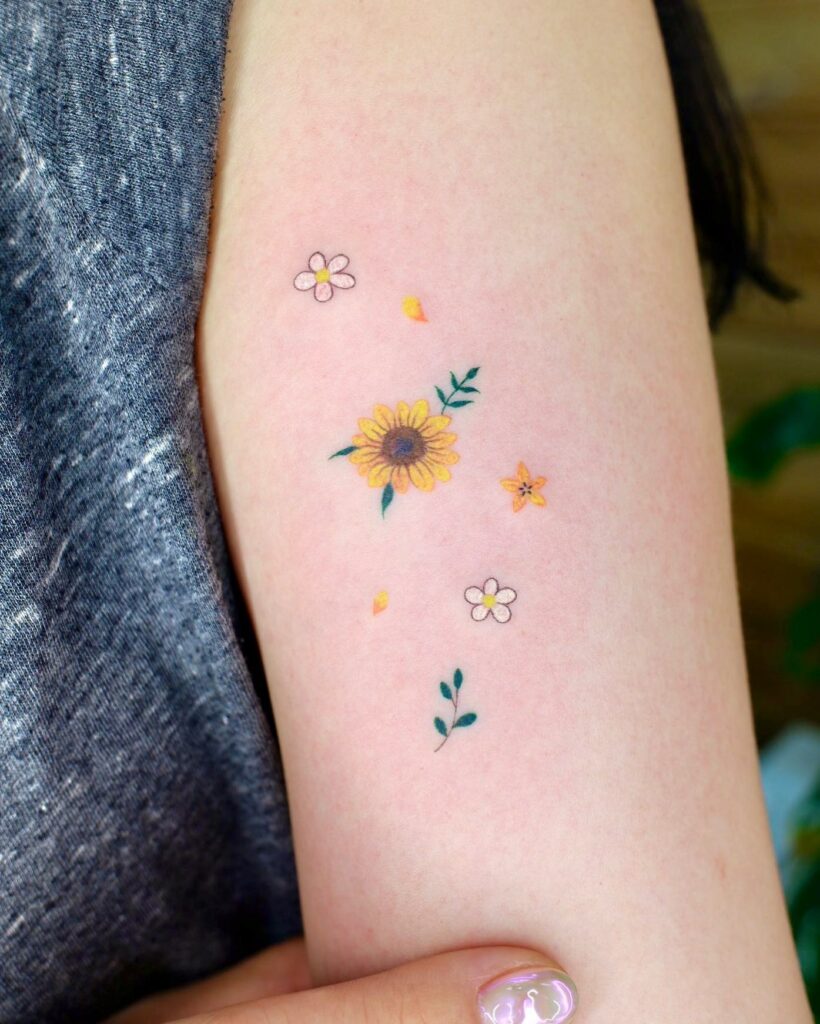 11+ Mini Small Sunflower Tattoo Ideas That Will Blow Your Mind! 17 Flower Tattoos And Sunflower Tattoo Ideas