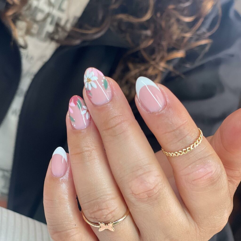 Discover 40 Short White Nail Designs for 2024 36 Flowers and white short nails