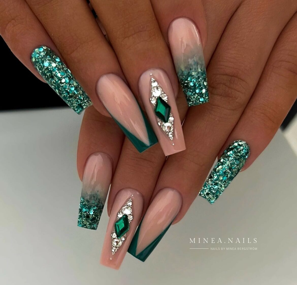 Transition Gracefully with 20 Christmas Ombré Nail Ideas in 2024 23 Glittering Forest Green Christmas Ombré Nails
