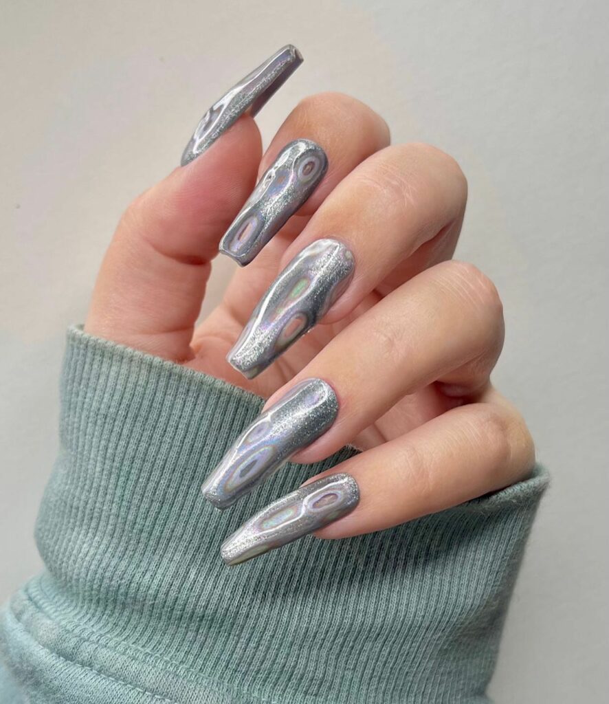 49 Latest Thanksgiving Nail Designs For 2024 27 Futuristic Chrome Tips