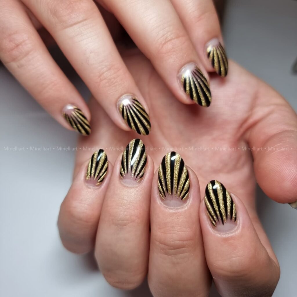 40 Latest New Year’s Nail Art Ideas To Try In 2024 16 Gatsby Gold