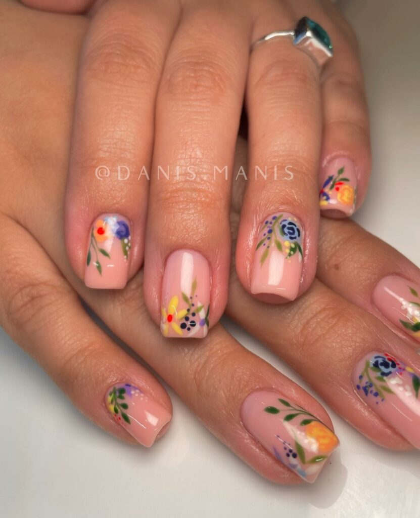 Find Your Style with 30 Daisy Nail Designs for 2024 34 Geometric Daisy nails