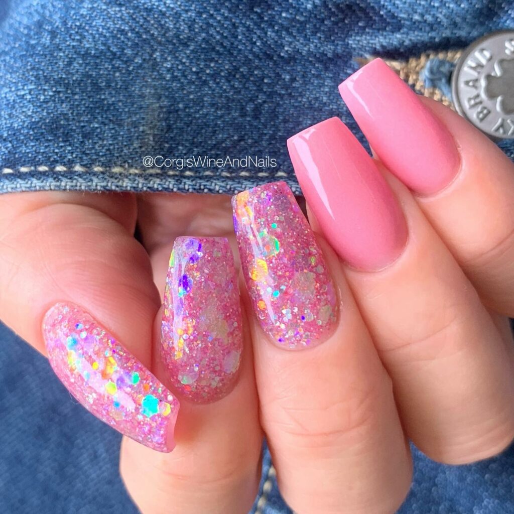 Discover the Hottest Designs of 2024: 30 Latest Dip Powder Nails 17 Glitter Dip Nails