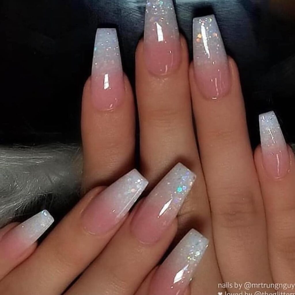 Chic Ombré French Nail Designs to Try in 2024 🇫🇷 31 Glitter Tips french ombre nails