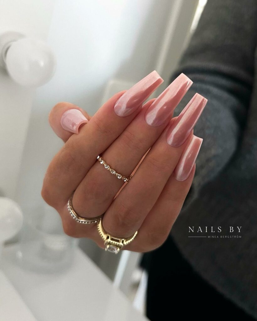 Get Merry with 30 Pink Christmas Nail Ideas in 2024 20 Glossy Nude Pink Christmas Nails