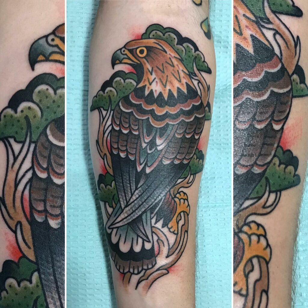 11+ American Traditional Eagle Tattoo Ideas That Will Blow Your Mind! 12 Golden Eagle Tattoo
