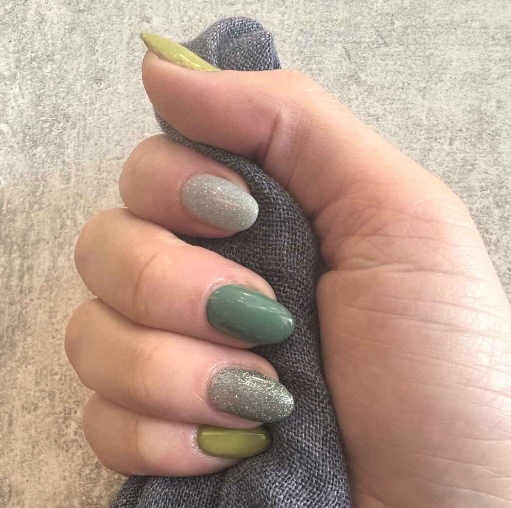 Discover 36 Sage Green Nail Designs To Try in 2024 21 Green Glitter Accents