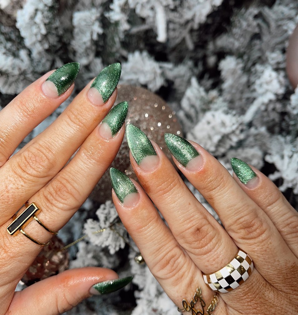 59 White Glitter Nail Designs To Try In 2024! 49 Green on White glitter nails