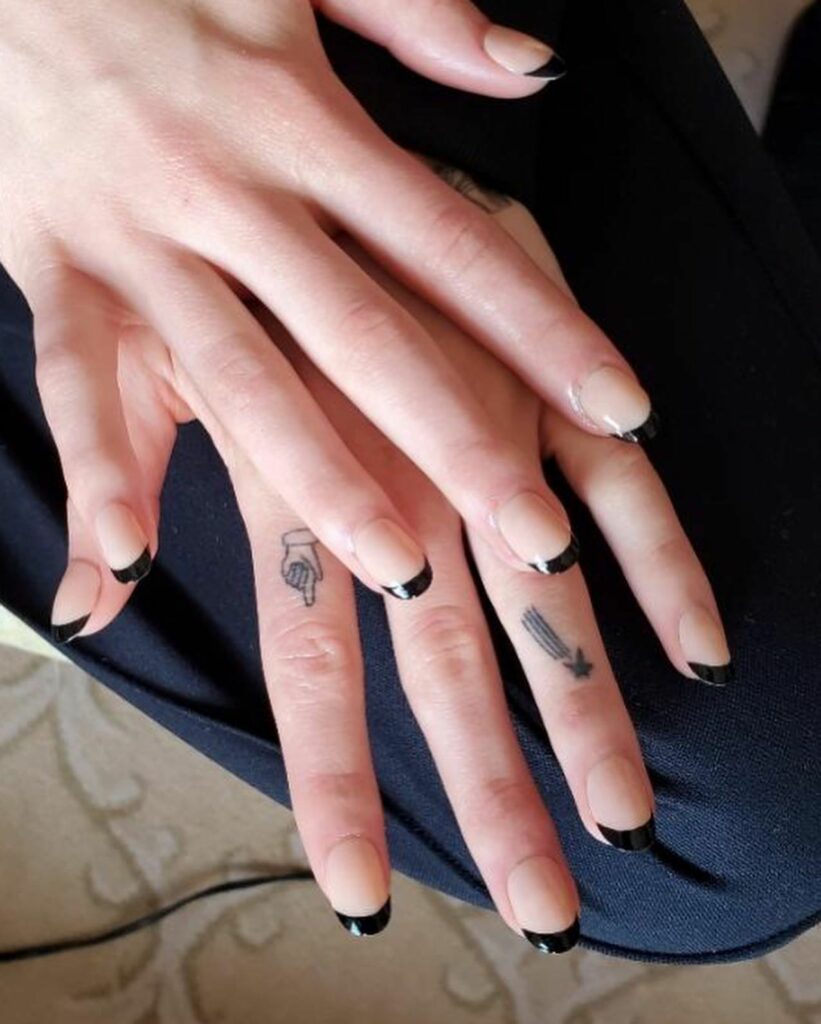 21 Trendy Black French Tip Manicure Ideas to Try in 2024 21 Half and Half