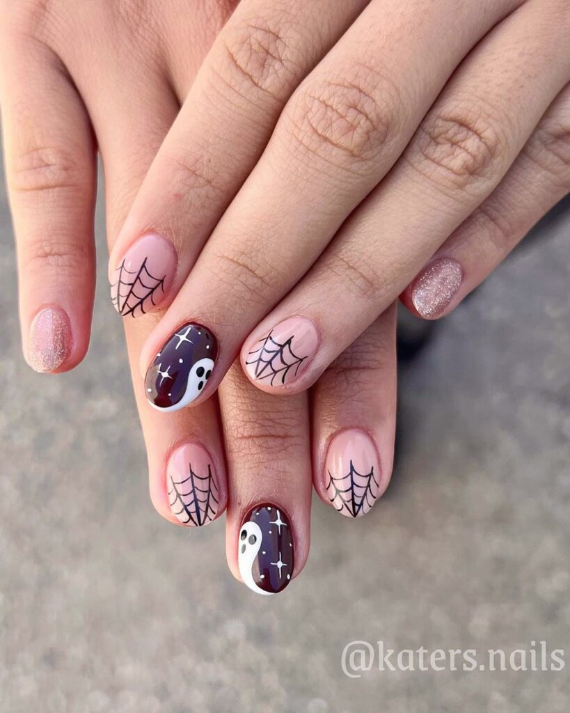 55 Latest Spider Web Nail Designs To Try In 2024! 27 Horizontal spider web nails