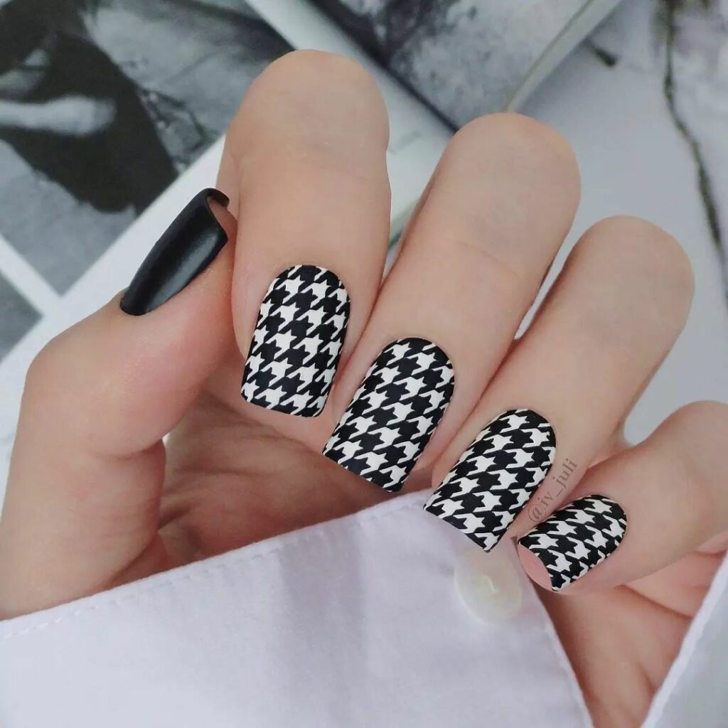 20 Latest Checkered Nail Designs To Try In 2024! 12 Houndstooth Pattern