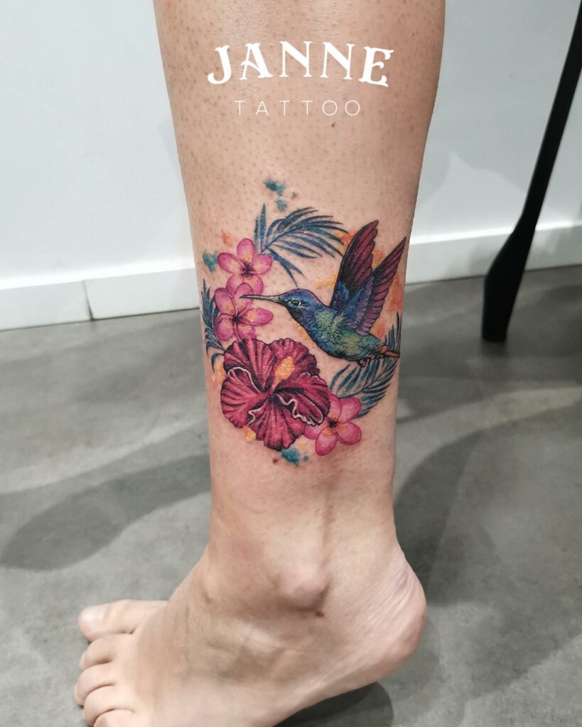 22+ Leg Tattoo For Women That Will Blow Your Mind! 14 Hummingbird Leg Tattoos