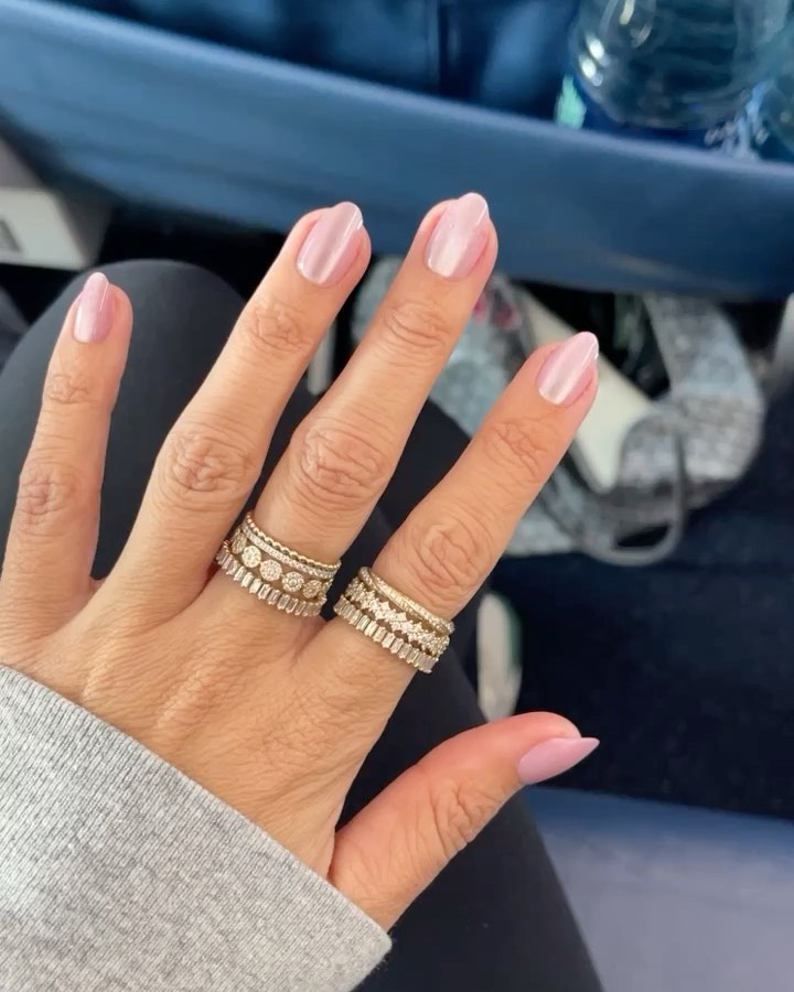 30 Latest Round Nail Designs To Try In 2024! 23 Iridescent Polish on Round Nails