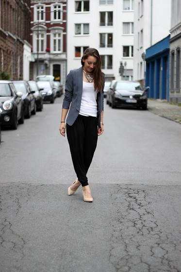 HOW TO DRESS BUSINESS CASUAL WITH LEGGINGS 14 LONG BUTTON DOWN