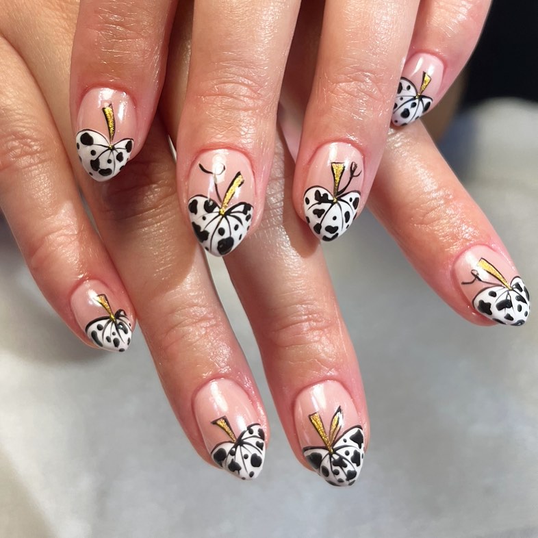 26 Latest Pumpkin Nail Designs To Try This Halloween 12 Leopard Pumpkin Nails